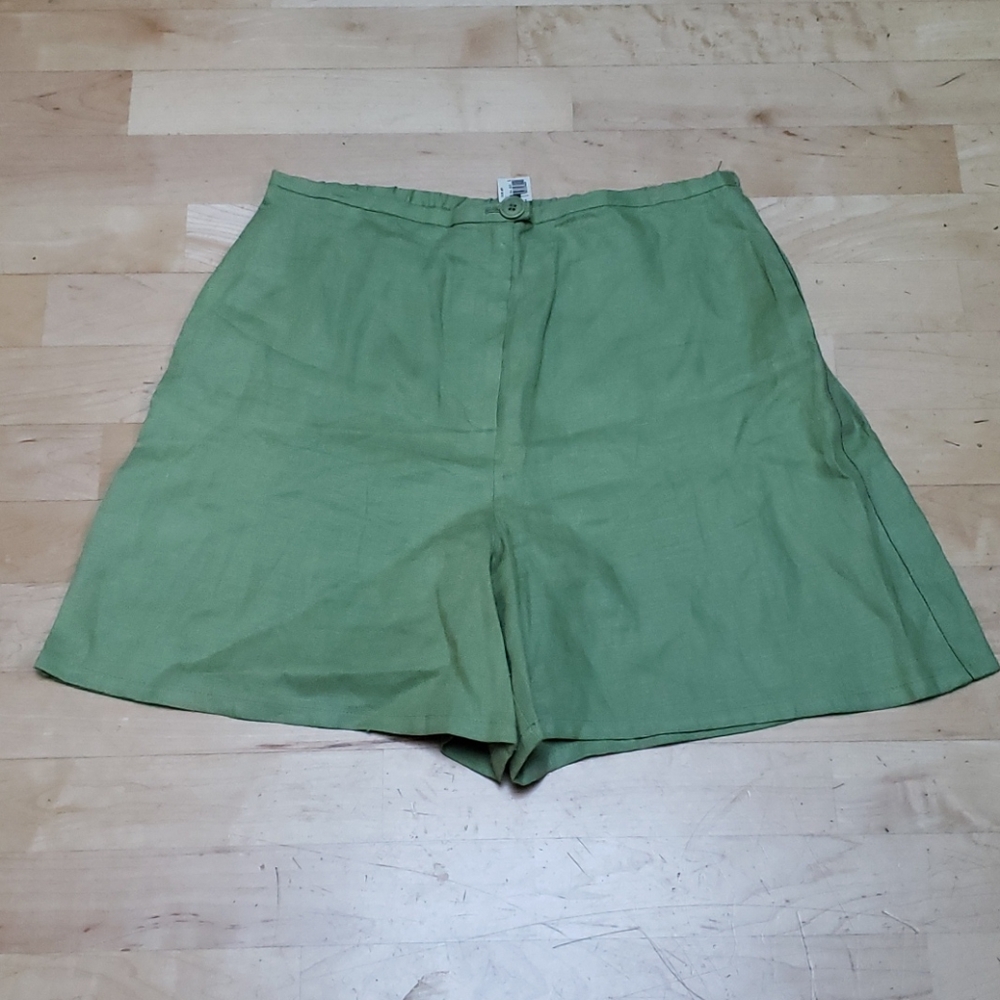 MAX STUDIO WOMEN'S SHORTS